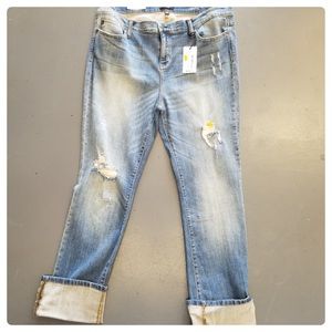 Brand New Plus 🔥Judy Blue distressed